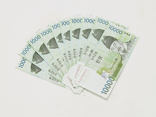 포토 JPG 스튜디오촬영 지폐 돈 실내 누끼 사람없음 금융 경제 만원 오브젝트 국내포토 내부 재산 파일형식