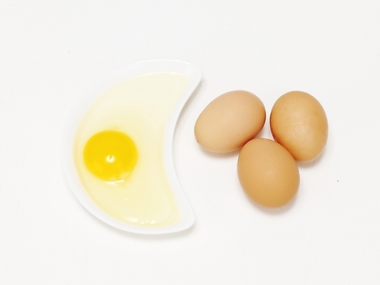 포토 JPG 스튜디오촬영 접시 음식 식재료 실내 사람없음 계란 알 노른자 생란 흰자 국내포토 식기 내부 파일형식