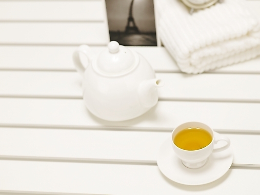 포토 JPG 스튜디오촬영 음료 음식 잔 실내 사람없음 수건 자명종 차 찻주전자 기념사진 국내포토 식기 시계 주전자 내부 위생용품 알람 파일형식