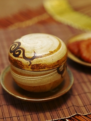 포토 JPG 스튜디오촬영 실내 사람없음 아웃포커스 전통음식 차 전통차 찻잔 다기 약과 수정과 전통다과 국내포토 전통 음료 음식 잔 촬영기법 내부 차_음료 다도 다과 파일형식