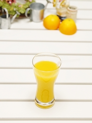 포토 JPG 스튜디오촬영 꽃 음료 음식 오렌지 실내 사람없음 장식 주스 오렌지주스 국내포토 식물 과일 내부 과일주스 파일형식
