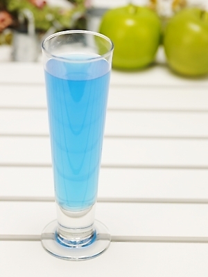 포토 JPG 스튜디오촬영 꽃 음료 음식 주류 실내 사람없음 장식 컵 파란색 칵테일 차 사과 국내포토 식물 식기 컬러 과일 내부 파일형식