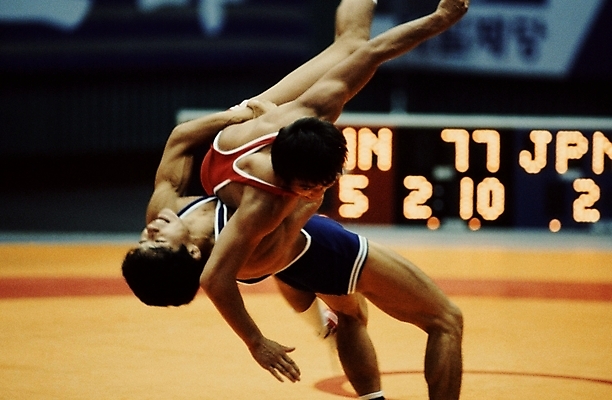 포토 JPG 남자 스포츠 올림픽 운동선수 사람 경기 두명 운동 레슬링 남자만 국내포토 건강 격투기 파일형식