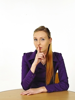 포토 JPG 스튜디오촬영 서양인 외국인 여자 교육 포즈 표정 영어교육 한명 사람 손짓 상반신 20대 성인 정숙 여자만 여자한명만 성인여자만 청년만 청년여자만 성인한명만 청년여자한명만 성인여자한명만 성인만 국내포토 1 영어 모션 실내 인종 청년 파일형식