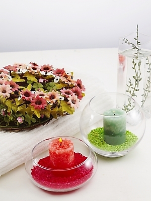 포토 JPG 웰빙 꽃 꽃무늬 초 촛불 유리병 사람없음 인테리어 수건 위생용품 오브젝트 국내포토 식물 디자인 생활용품 무늬 병_용기 파일형식