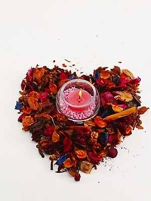 포토 JPG 웰빙 꽃 초 촛불 유리병 누끼 사람없음 인테리어 하트 오브젝트 국내포토 모양 식물 디자인 병_용기 파일형식