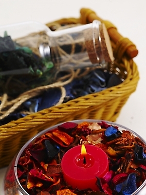 포토 JPG 웰빙 꽃 초 촛불 유리병 사람없음 인테리어 바구니 오브젝트 국내포토 식물 디자인 병_용기 파일형식