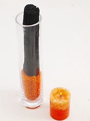 포토 JPG 웰빙 생활용품 초 촛불 유리병 누끼 사람없음 장식 인테리어 오브젝트 숯 공기정화 국내포토 디자인 병_용기 정화 파일형식