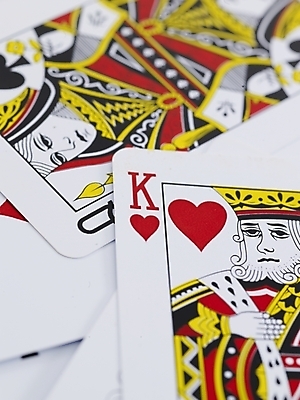 포토 JPG 문자 기호 알파벳 생활용품 사람없음 놀이용품 게임 트럼프 왕 포커 K Q 국내포토 영어 놀이 오브젝트 파일형식