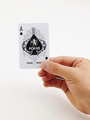 포토 JPG 문자 손 기호 알파벳 생활용품 신체부위 놀이용품 게임 트럼프 A 손모양 포커 스페이스 국내포토 모양 도형 영어 놀이 사람 오브젝트 파일형식 손_신체부위