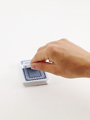 포토 JPG 손 생활용품 신체부위 놀이용품 게임 트럼프 손모양 포커 국내포토 모양 놀이 사람 오브젝트 파일형식 손_신체부위