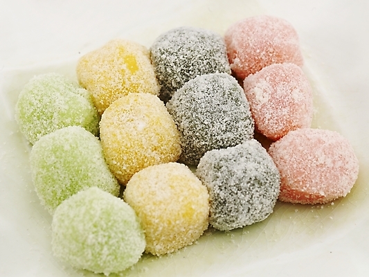 포토 JPG 명절 한식 음식 디저트 떡 한국 실내 사람없음 하이앵글 전통음식 경단 로얄경단 모찌 국내포토 전통 기념일 아시아 뷰포인트 내부 파일형식