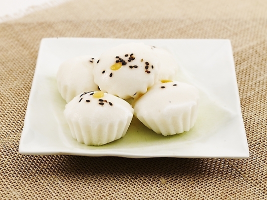 포토 JPG 명절 한식 음식 디저트 떡 한국 실내 누끼 사람없음 하이앵글 여러개 전통음식 깨 잣 꼬마증편 술떡 국내포토 전통 기념일 아시아 뷰포인트 다수 식재료 내부 견과류 조미료 파일형식