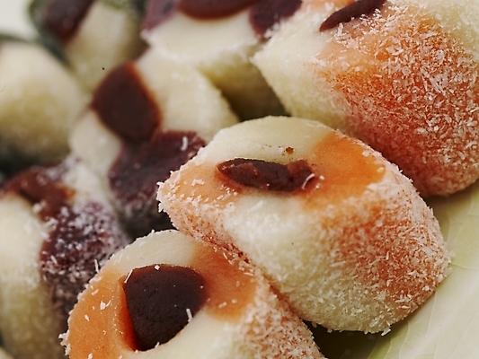 포토 JPG 명절 한식 음식 디저트 떡 한국 실내 근접촬영 사람없음 하이앵글 전통음식 색동말이 국내포토 전통 기념일 아시아 뷰포인트 내부 파일형식