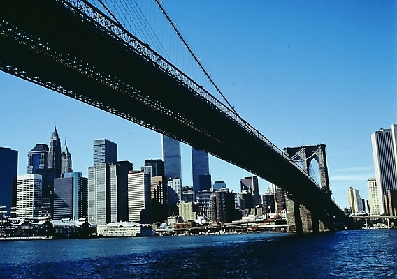 포토 JPG 주간 해외풍경 해외 시설물 현대건축 건축 외국문화 북아메리카 해외건축 교통시설 아메리카 빌딩 사람없음 야외 건물 강 미국 뉴욕 미국문화 맨해튼 브루클린브릿지 상업시설 국내포토 자연요소 건축물 문화 교통 풍경 대륙 시설 서양문화 상업 파일형식