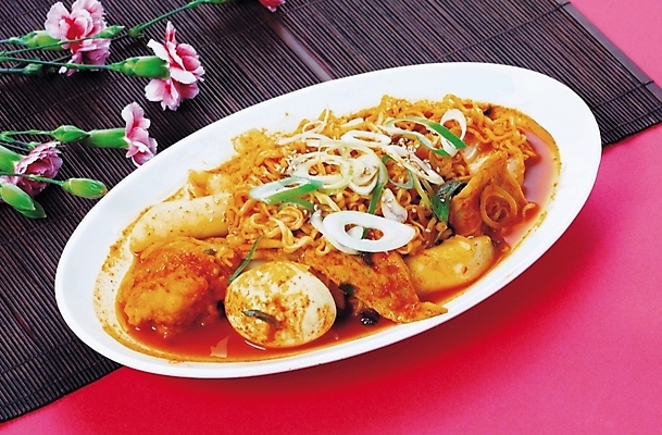 포토 JPG 스튜디오촬영 음식 디저트 사람없음 떡볶이 라볶이 국내포토 실내 분식 파일형식