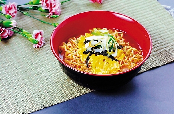 포토 JPG 스튜디오촬영 음식 사람없음 라면 분식 치즈라면 국내포토 실내 면류 파일형식 내부