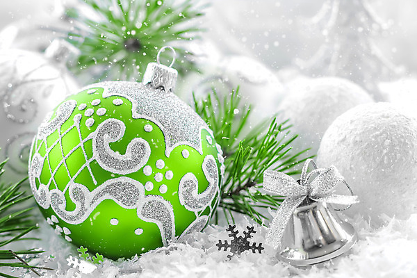 포토 JPG 해외이미지 디자인 계절 행복 별 백그라운드 크리스마스 겨울 공 새로움 기념 선물 사람없음 장식 초록색 빛 축제 장식볼 흰색 축하 소나무 원형 눈송이 은색 12월 묘사 해외202004 해외포토 자연요소 도형 나무 기념일 감정 컬러 컨셉 눈_날씨 날짜 파일형식