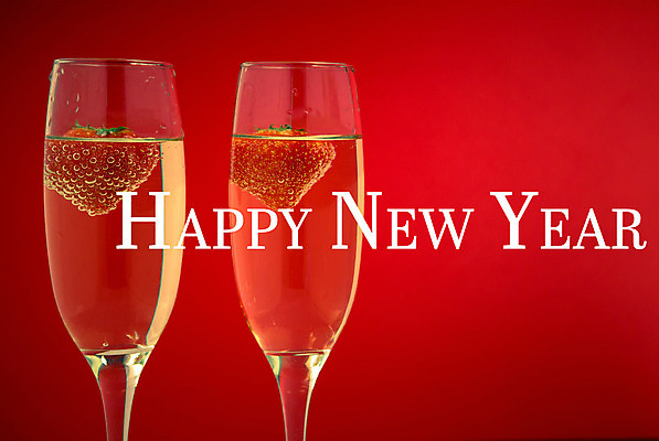 포토 JPG 해외이미지 음료 텍스트 딸기 사람없음 와인 거품 알코올 고급 샴페인 해피뉴이어 해외202004 해외포토 컨셉 과일 주류 새해인사 파일형식