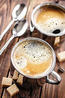 포토 JPG 해외이미지 커피 음료 탁자 사람없음 컵 갈색 식당 검은색 거품 카페 머그컵 뜨거움 설탕 아메리카노 카푸치노 에스프레소 라떼 모카 카페인 해외202004 해외포토 식기 컬러 가구 상점 파일형식