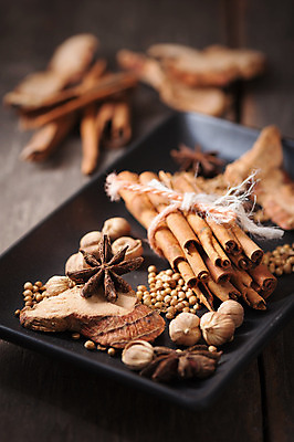 포토 JPG 해외이미지 음식 백그라운드 재료 탁자 건조 요리 사람없음 장식 갈색 주방 조미료 향신료 향 시나몬 해외202004 해외포토 컬러 가구 향미료 파일형식