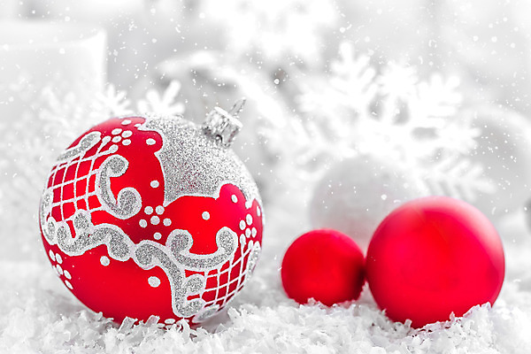 포토 JPG 해외이미지 디자인 백그라운드 크리스마스 겨울 공 새로움 사람없음 장식 빨간색 빛 축제 장식볼 흰색 축하 눈송이 우아함 은색 12월 묘사 해외202004 해외포토 계절 기념일 컬러 컨셉 눈_날씨 날짜 파일형식