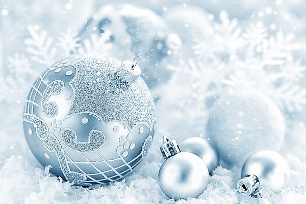 포토 JPG 해외이미지 계절 크리스마스 겨울 공 새로움 기념 매달리기 선물 사람없음 장식 빛 반짝임 축제 장식볼 흰색 눈송이 우아함 은색 12월 해외202004 해외포토 기념일 컬러 컨셉 모션 눈_날씨 날짜 파일형식