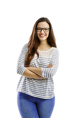 포토 JPG 해외이미지 백인 학생 여자 행복 감정 안경 무기 백그라운드 노동자 갈색머리 한명 서기 사람 성인 흰색 표현 자신감 히스패닉 교차 고립 접기 해외202004 해외포토 서양인 직업 1 헤어스타일 잡화 컬러 모션 파일형식