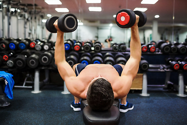 포토 JPG 해외이미지 서양인 외국인 백인 라이프스타일 남자 스포츠 근육 실내 건강 한명 20대 성인 운동 힘 아령 헬스장 거울 잡기 체육관 근육질 성인남자한명만 해외202004 해외포토 1 모션 사람 인종 청년 내부 생활 헬스 몸매 남자한명만 성인남자만 파일형식