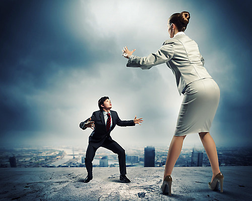 포토 JPG 해외이미지 백인 여자 남자 비즈니스 사업가 사람 두명 경쟁 분노 비즈니스맨 충돌 말다툼 성인만 해외202004 해외포토 서양인 직업 감정 컨셉 직장인 싸움 파일형식
