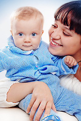 포토 JPG 해외이미지 여자 행복 가족 안기 엄마 함께함 사람 상반신 성인 두명 앞모습 옆모습 육아 아기 달콤 돌봄 해외202004 싱글맘 한부모가족 해외포토 감정 뷰포인트 컨셉 관계 모션 맛 파일형식