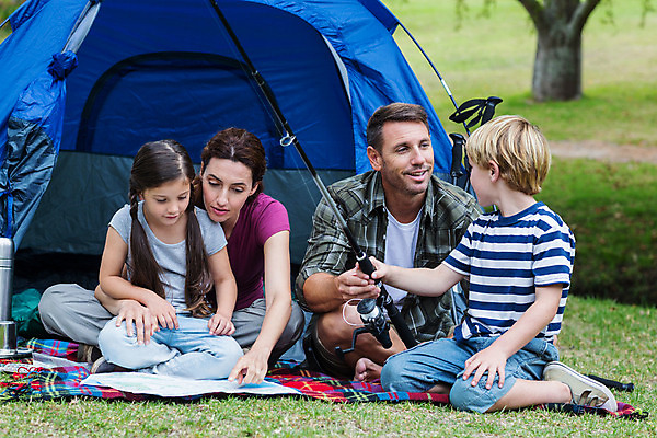 포토 JPG 해외이미지 나무 백인 라이프스타일 여자 남자 딸 행복 아들 어린이 가족 자연 엄마 휴가 함께함 텐트 사랑 앉기 소년 잔디 여러명 성인 야외 초록색 30대 부모 봄 캠핑 시골 아빠 캠핑장 해외202004 해외포토 서양인 식물 계절 감정 컬러 다수 컨셉 관계 모션 레저 캠핑도구 사람 생활 장년 생태계 파일형식