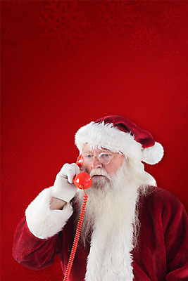 포토 JPG 해외이미지 노년 남자 크리스마스 한명 들기 상반신 앞모습 빨간색 산타클로스 전화기 통화 노인남자한명만 해외202004 해외포토 1 기념일 뷰포인트 컬러 모션 사람 성인 남자한명만 노인남자만 파일형식