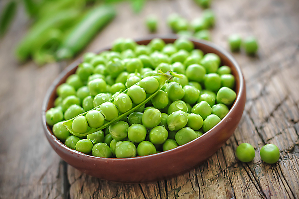 포토 JPG 해외이미지 실내 사람없음 아웃포커스 담기 완두콩 나무접시 해외202004 해외포토 접시 모션 콩 촬영기법 내부 파일형식