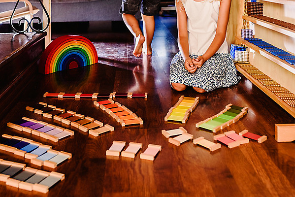 포토 JPG 해외이미지 모양 손 교육 행복 어린이 조각 무지개 오렌지 학교 상상 놀이 탁자 주택 기술 창조 사람없음 목재 빨간색 초록색 컬러풀 장난감 노란색 쌓기 우주 유치원 게임 퍼즐 그룹 아치 질서 걸음마 방법 해외202004 해외포토 자연요소 나무 감정 컬러 가구 과일 재료 모션 사람 건물 신체부위 예절 파일형식