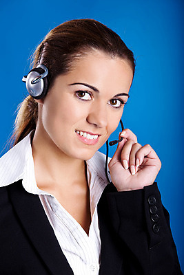 포토 JPG 해외이미지 직업 여자 행복 비즈니스 사업가 성공 노동자 말하기 한명 사람 정장 파란색 헤드폰 신선 비즈니스우먼 만족 안내원 경영 지원 혼자 해외202004 우호적 해외포토 1 옷 감정 컬러 음향기기 컨셉 모션 직장인 파일형식