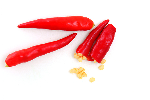 포토 JPG 해외이미지 음식 채소 재료 고추 씨앗 사람없음 빨간색 흰색 신선 뜨거움 향신료 흰배경 후추 고립 해외202004 해외포토 식물 컬러 백그라운드 향미료 파일형식