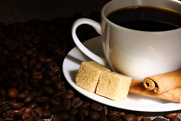 포토 JPG 해외이미지 접시 커피 음료 음식 탁자 따뜻함 사람없음 컵 갈색 검은색 거품 카페 머그컵 흰색 뜨거움 낟알 컵받침 카푸치노 에스프레소 모카 카페인 해외202004 해외포토 식기 컬러 가구 상점 받침대 파일형식