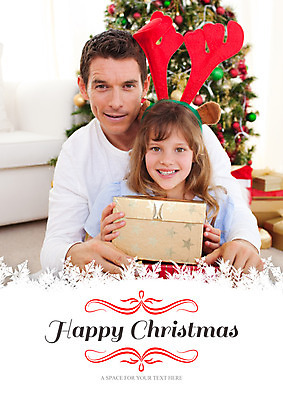 포토 JPG 해외이미지 백인 디자인 여자 남자 딸 어린이 크리스마스장식 크리스마스 겨울 크리스마스카드 선물 성인 두명 장식 30대 크리스마스트리 축제 장식볼 축하 아빠 주기 국경 해외202004 해외포토 서양인 계절 기념일 컨셉 가족 모션 카드_감사 사람 장년 파일형식