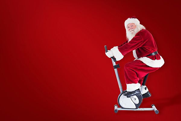 포토 JPG 해외이미지 전신 노년 남자 크리스마스 한명 옆모습 빨간색 산타클로스 운동기구 노인남자한명만 홈트레이닝 해외202004 해외포토 1 기념일 뷰포인트 컬러 사람 성인 운동 헬스 남자한명만 노인남자만 파일형식