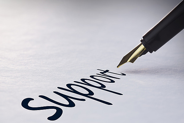 포토 JPG 해외이미지 종이 텍스트 사람없음 단어 만년필 기록 도움 페이지 지원 유행어 해외202004 해외포토 문자 컨셉 펜 유행 파일형식