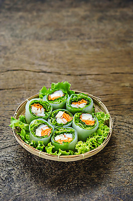 포토 JPG 해외이미지 전통 접시 음식 채소 포장 태국 고추 밥 오이 건강 돼지고기 요리 동양인 사람없음 초록색 식사 저녁식사 중국 봄 샐러드 흰색 신선 면 혼합 상추 허브 롤 점심식사 해외202004 해외포토 식물 식기 계절 아시아 컬러 육류 인종 파일형식