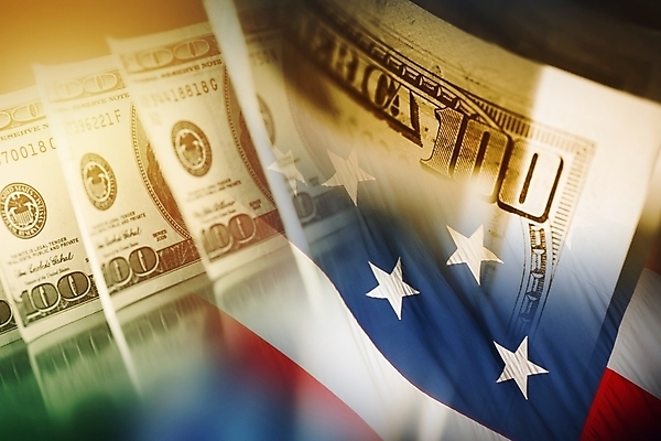 포토 JPG 해외이미지 지폐 돈 비즈니스 사람없음 가로 금융 달러 미국 거래 재산 무역 외화 투자 가치 대출 세금 해외202004 해외포토 산업 북아메리카 경제 파일형식