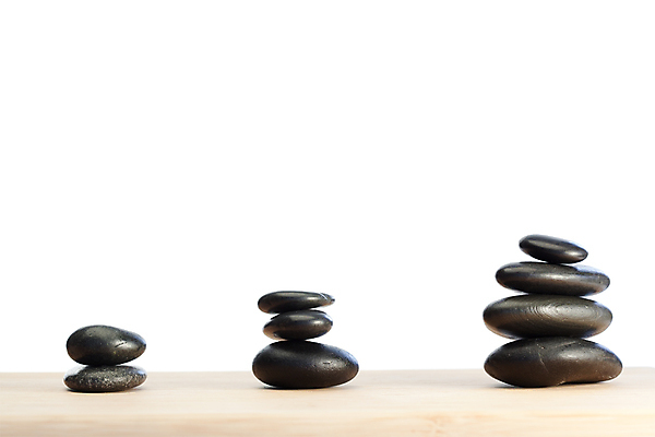 포토 JPG 해외이미지 백그라운드 컨셉 휴식 사람없음 갈색 쌓기 검은색 스파 회색 조약돌 흰색 석탑 매끈함 테라피 해외202004 해외포토 컬러 모션 뷰티 탑 돌_바위 감각 파일형식