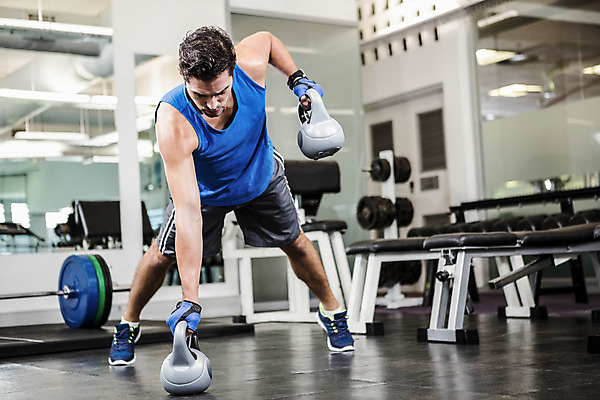 포토 JPG 해외이미지 서양인 외국인 백인 라이프스타일 남자 스포츠 벤치 근육 실내 건강 한명 서기 20대 성인 운동복 운동 힘 헬스장 잡기 체육관 케틀벨 성인남자한명만 해외202004 해외포토 1 옷 의자 모션 사람 인종 청년 내부 생활 헬스 남자한명만 성인남자만 파일형식