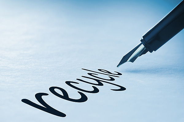 포토 JPG 해외이미지 종이 텍스트 사람없음 단어 만년필 환경 재활용 기록 페이지 줄이기 유행어 해외202004 해외포토 문자 모션 펜 유행 친환경 파일형식