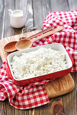 포토 JPG 해외이미지 라이프스타일 접시 음식 백그라운드 탁자 아침 건강 사람없음 주방 계란 우유 흰색 신선 상품 유기농 날것 부드러움 내추럴 해외202004 해외포토 주간 식기 웰빙 컬러 가구 유제품 생활 알 감각 파일형식