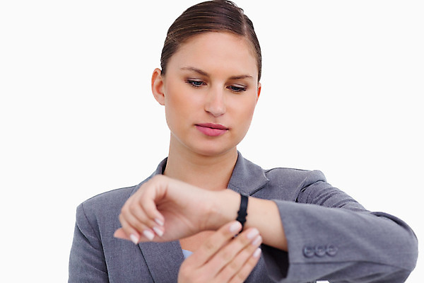 포토 JPG 해외이미지 백인 손 응시 시계 백그라운드 비즈니스 성공 스트레스 한명 20대 흰색 표현 시간 업무 비즈니스우먼 손목시계 약속 바쁨 재촉 고립 마감 해외202004 해외포토 서양인 1 시선 여자 컬러 컨셉 장신구 사람 청년 신체부위 작업 직장인 파일형식