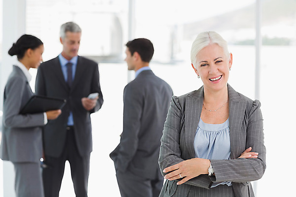 포토 JPG 해외이미지 서양인 외국인 백인 여자 남자 비즈니스 직장 함께함 실내 서기 여러명 20대 성인 30대 사무실 직장인 비즈니스맨 비즈니스우먼 동료 직원 해외202004 해외포토 직업 다수 컨셉 회사 관계 모션 사람 인종 청년 내부 장년 파일형식
