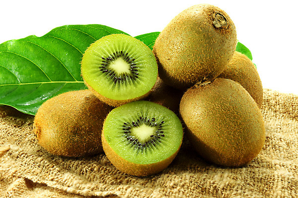 포토 JPG 해외이미지 조각 과일 나뭇잎 키위 사람없음 쌓기 흰배경 슬라이스 해외202004 해외포토 백그라운드 잎 모션 흰색 파일형식